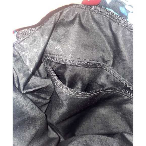 Vera Bradley Crossbody Purse. - Picture 7 of 9